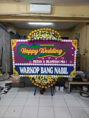 Papan Bunga di Kelapa Gading Boulevard
