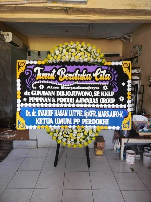Papan Bunga di Kelapa Gading Boulevard